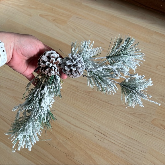 Two flocked pine picks - Picture 2 of 7